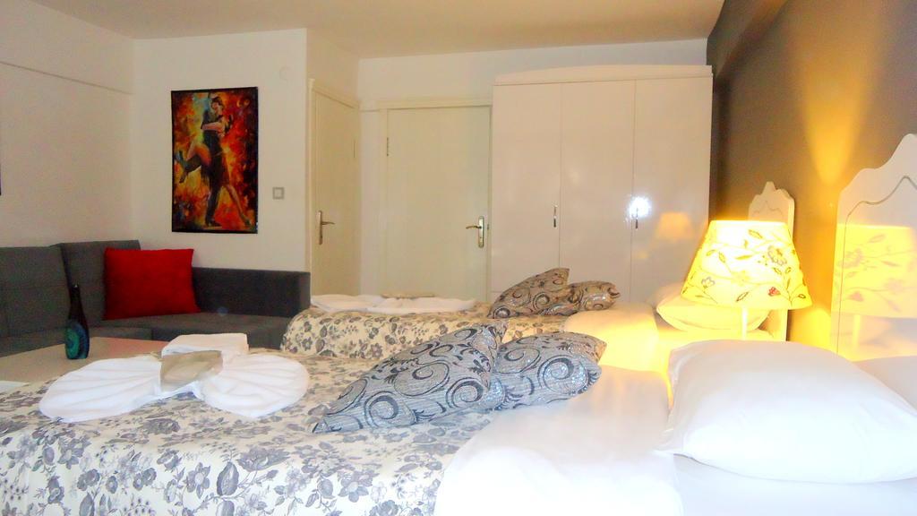 Aristo Galata Suites Istanbul Room photo